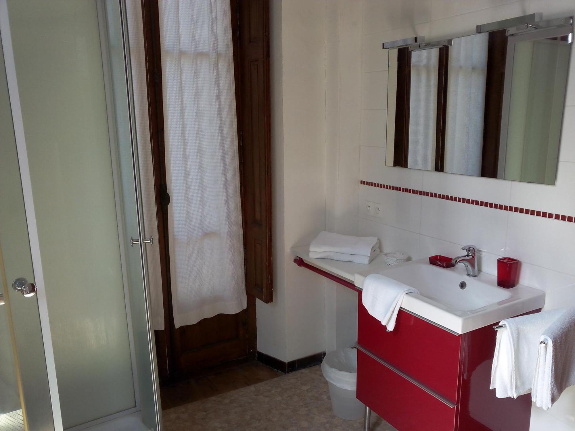 Bagnères-de-Luchon Castel De La Pique B&B 객실 사진